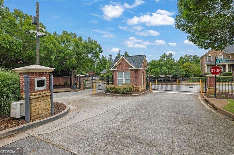 7027 Walham Grove Duluth - 42