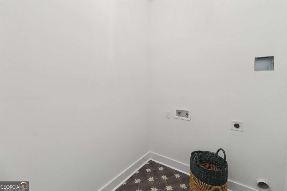 1681 Ashantilly Drive Darien - 7