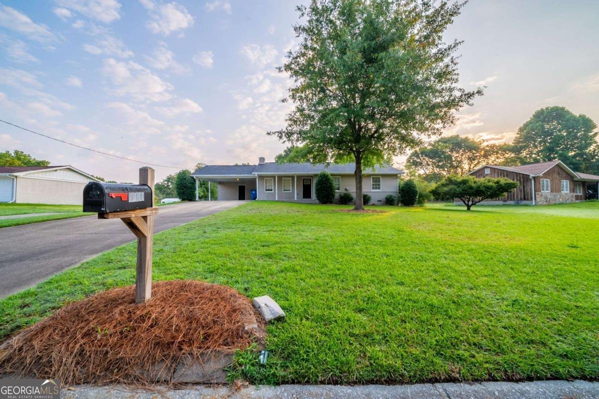 2091 Moon Drive Conyers - 1