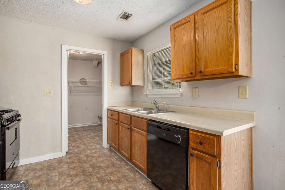 5575 Pine Gate Drive Atlanta - 10