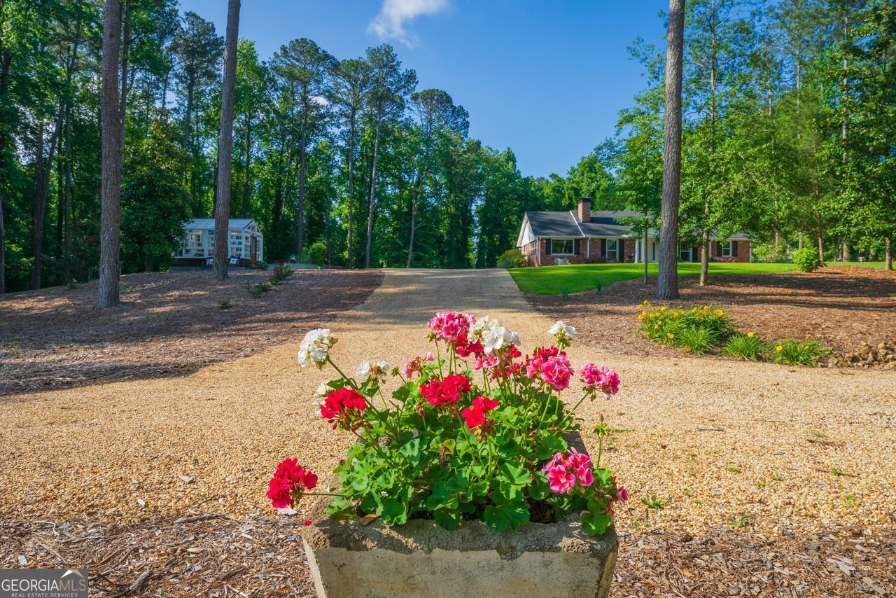 1382 VARNER Road Marietta - 4