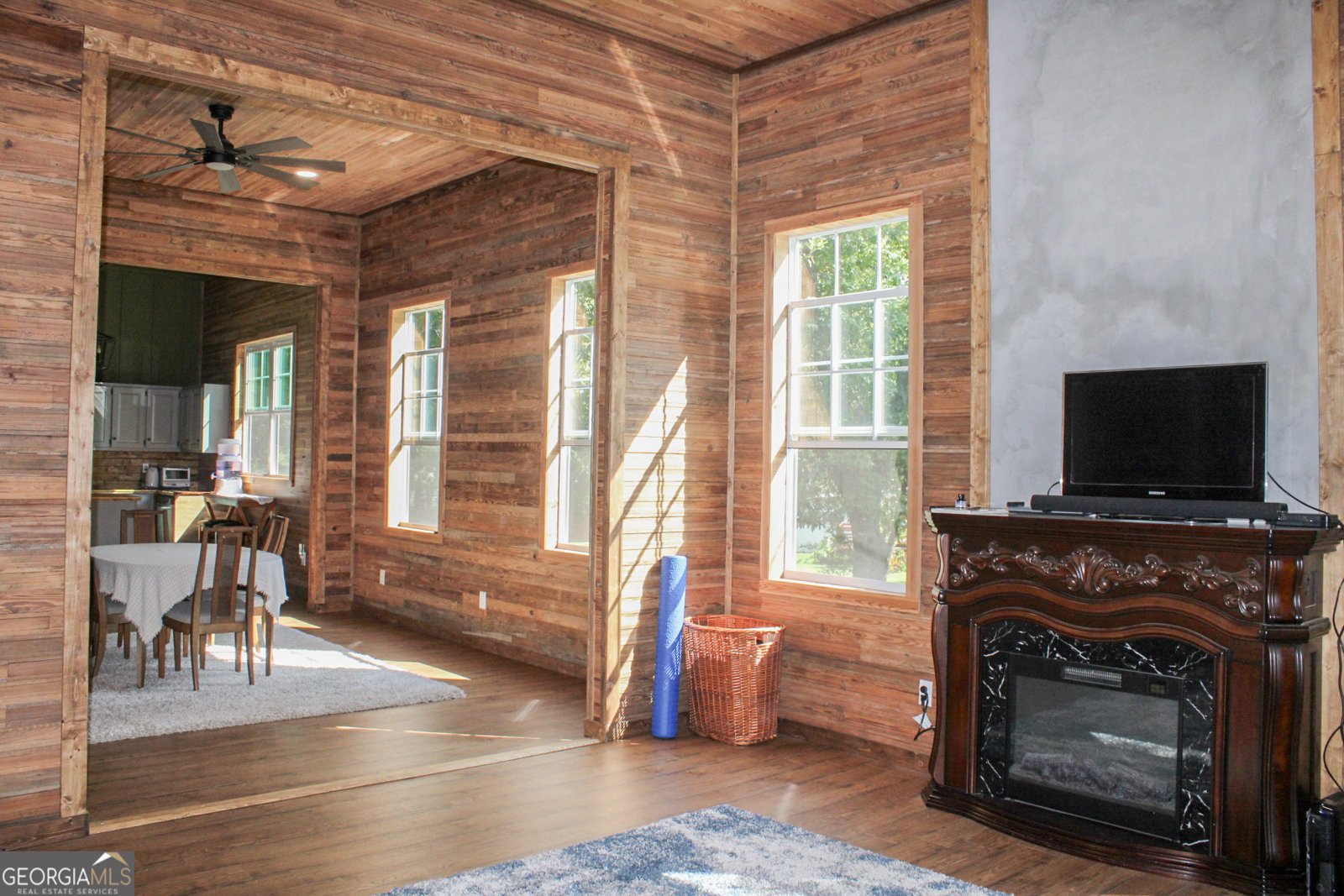 1048 Whites Mill Road Valley - 10