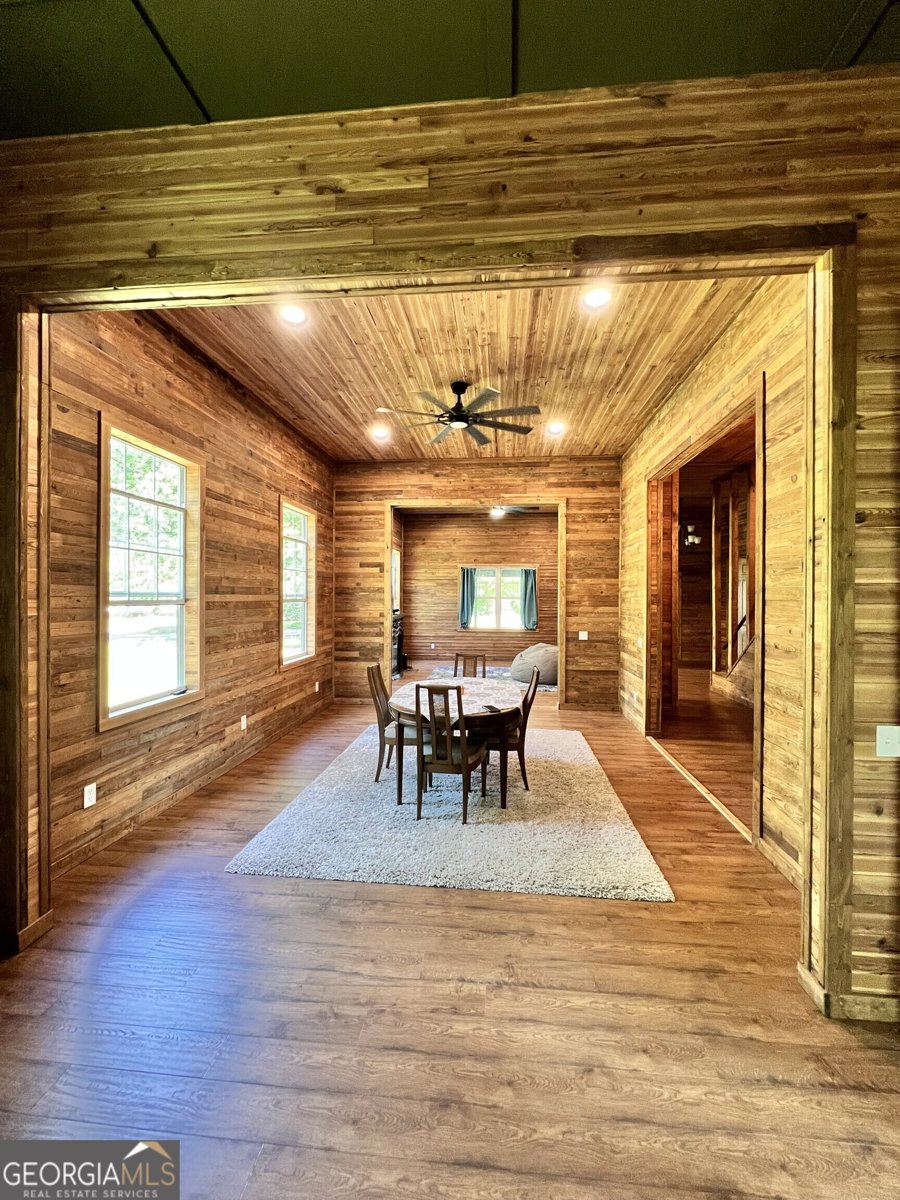 1048 Whites Mill Road Valley - 8