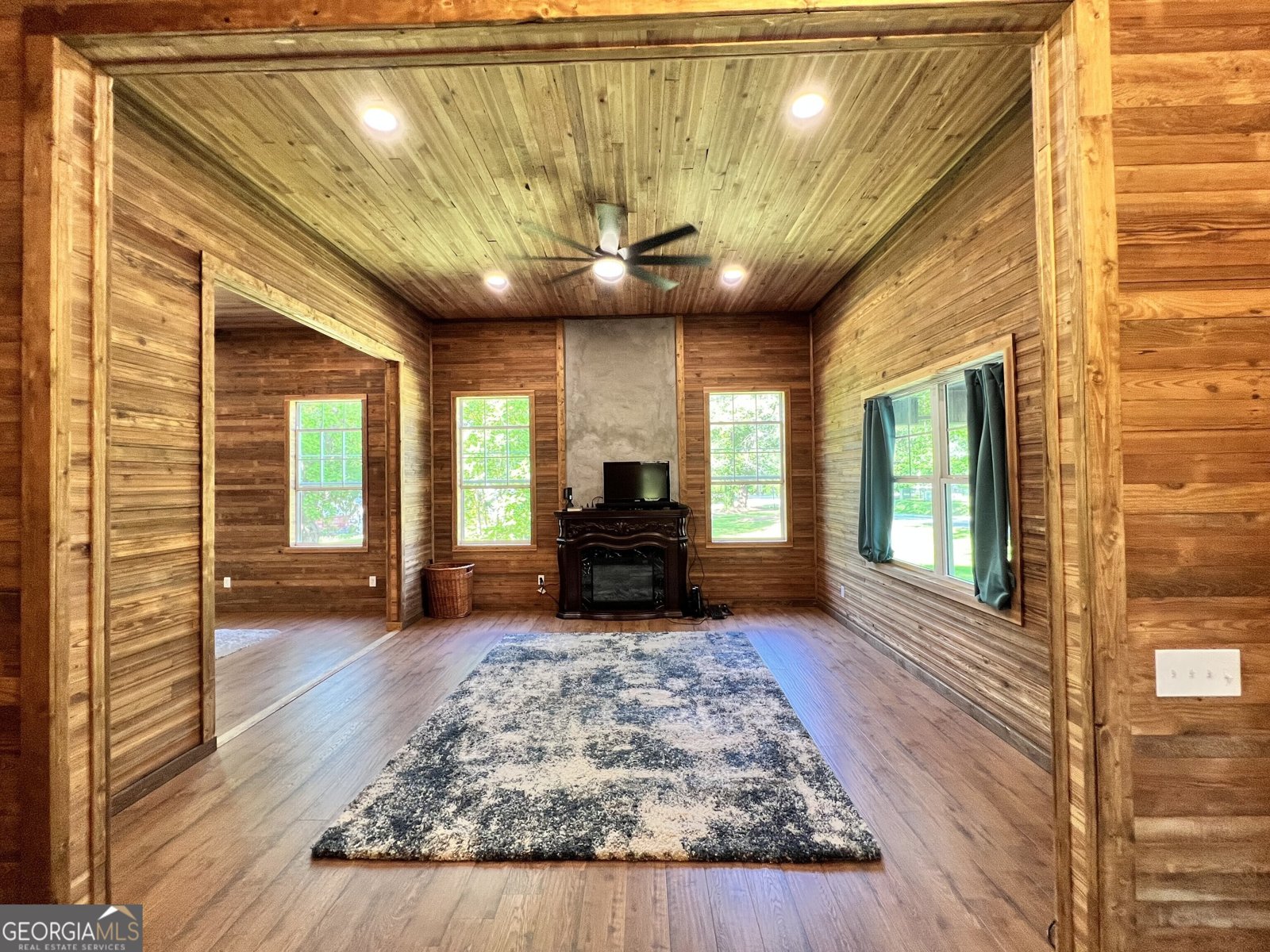 1048 Whites Mill Road Valley - 9