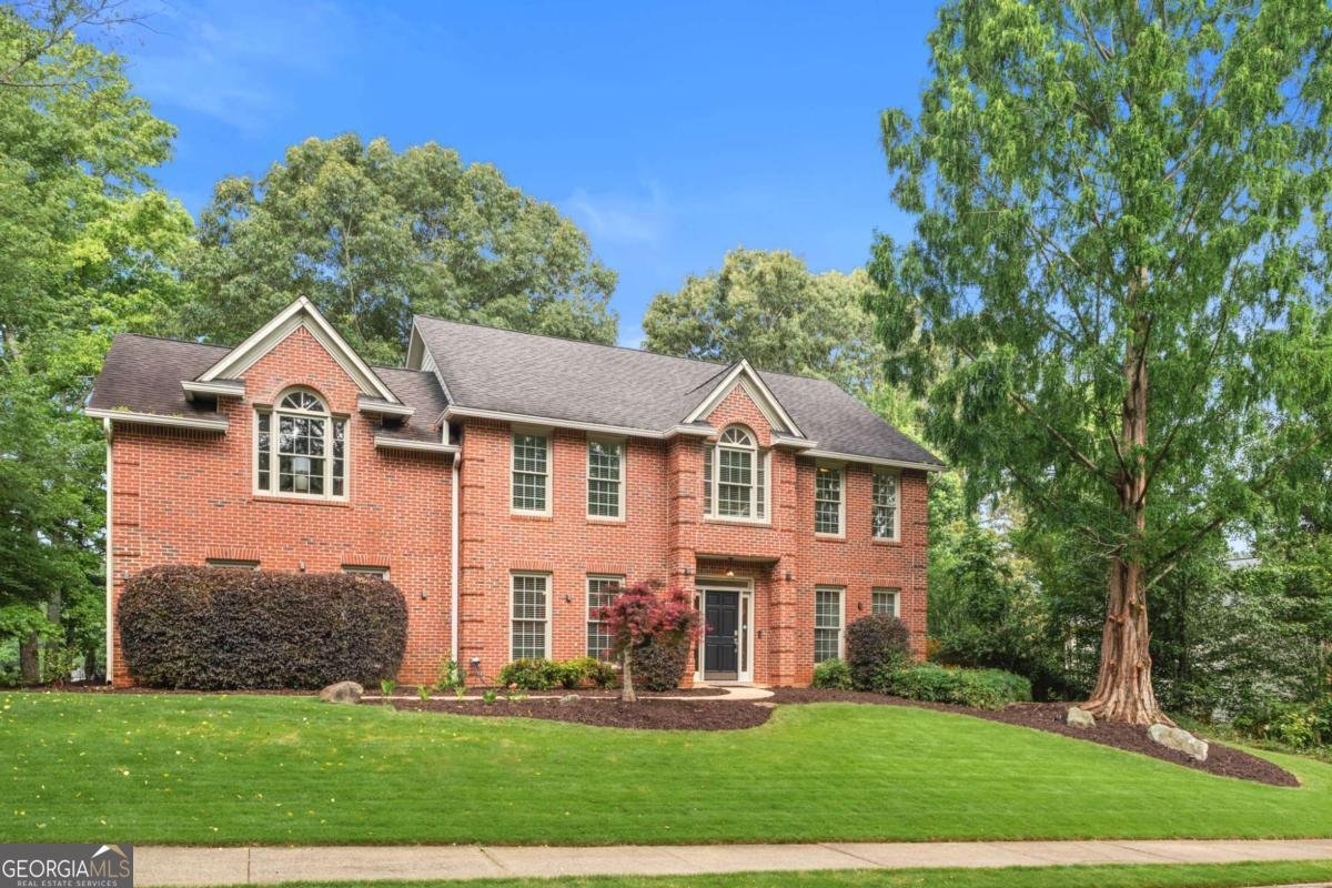 100 Parkerwood Way Alpharetta - 2