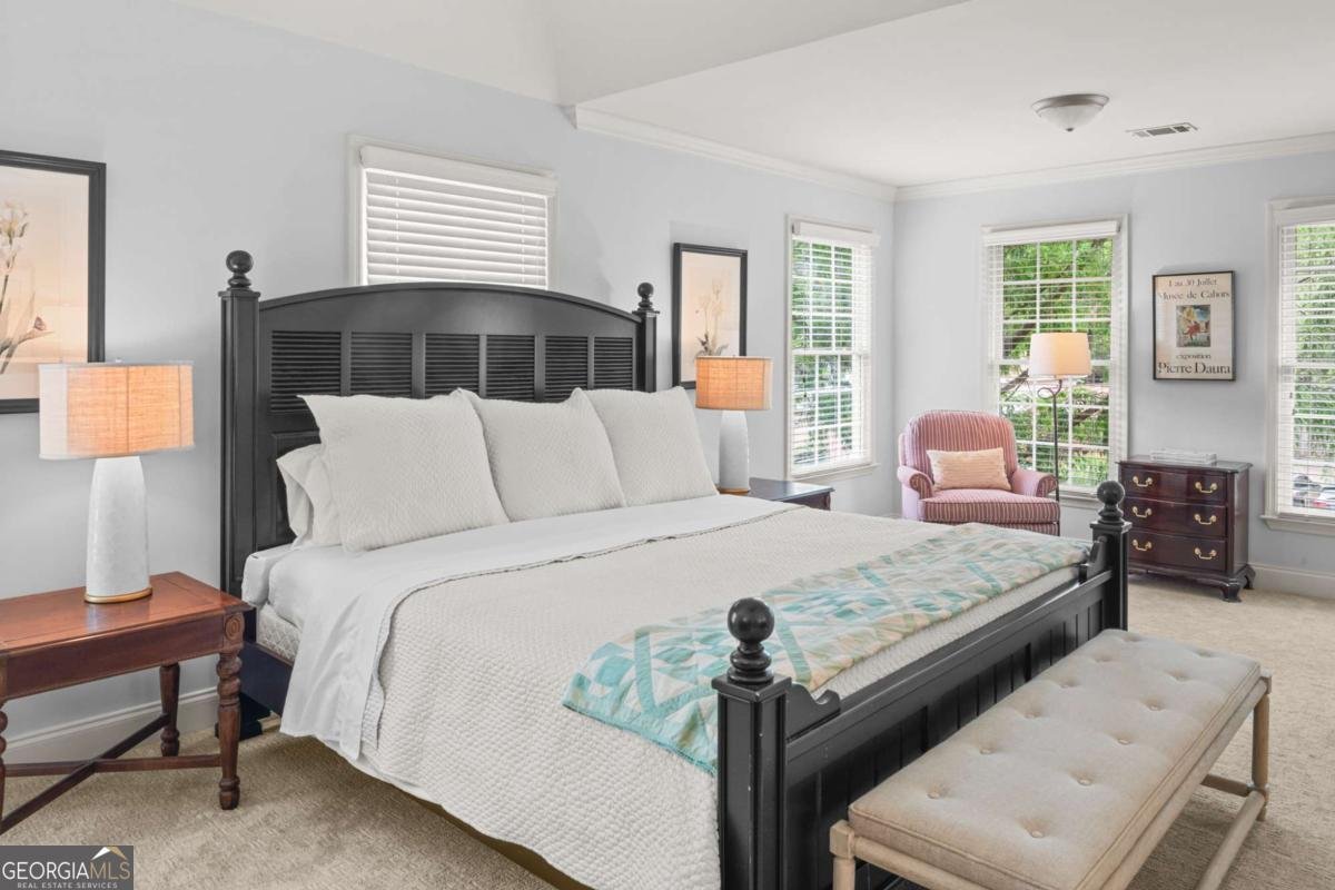 100 Parkerwood Way Alpharetta - 31