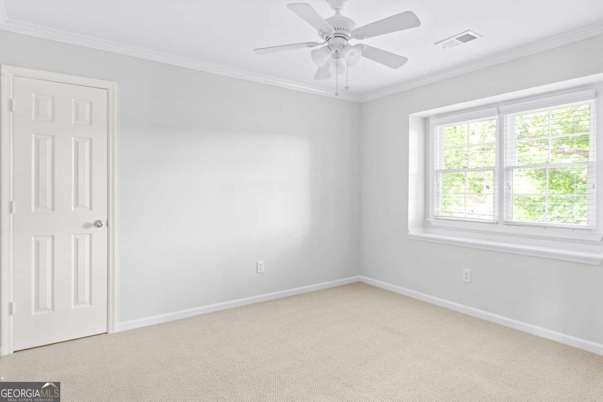100 Parkerwood Way Alpharetta - 38