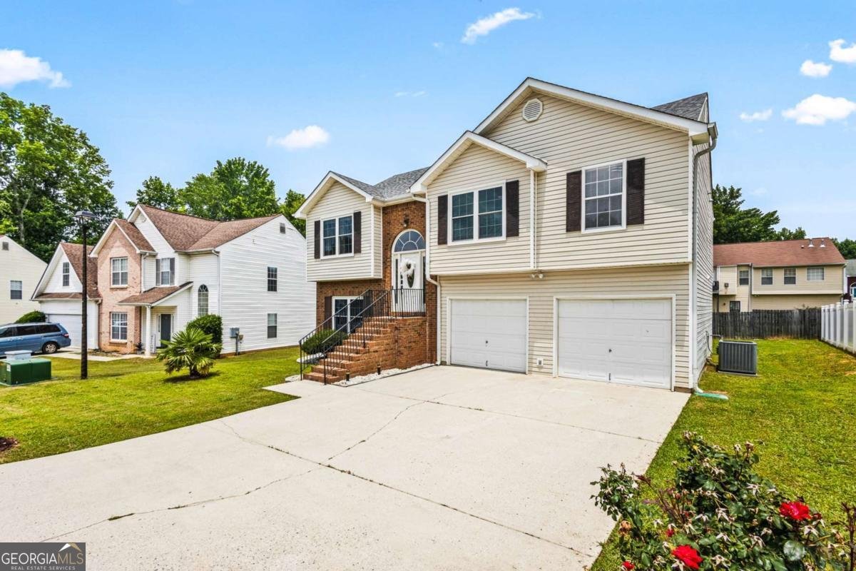 1543 Blossom Drive Atlanta - 1