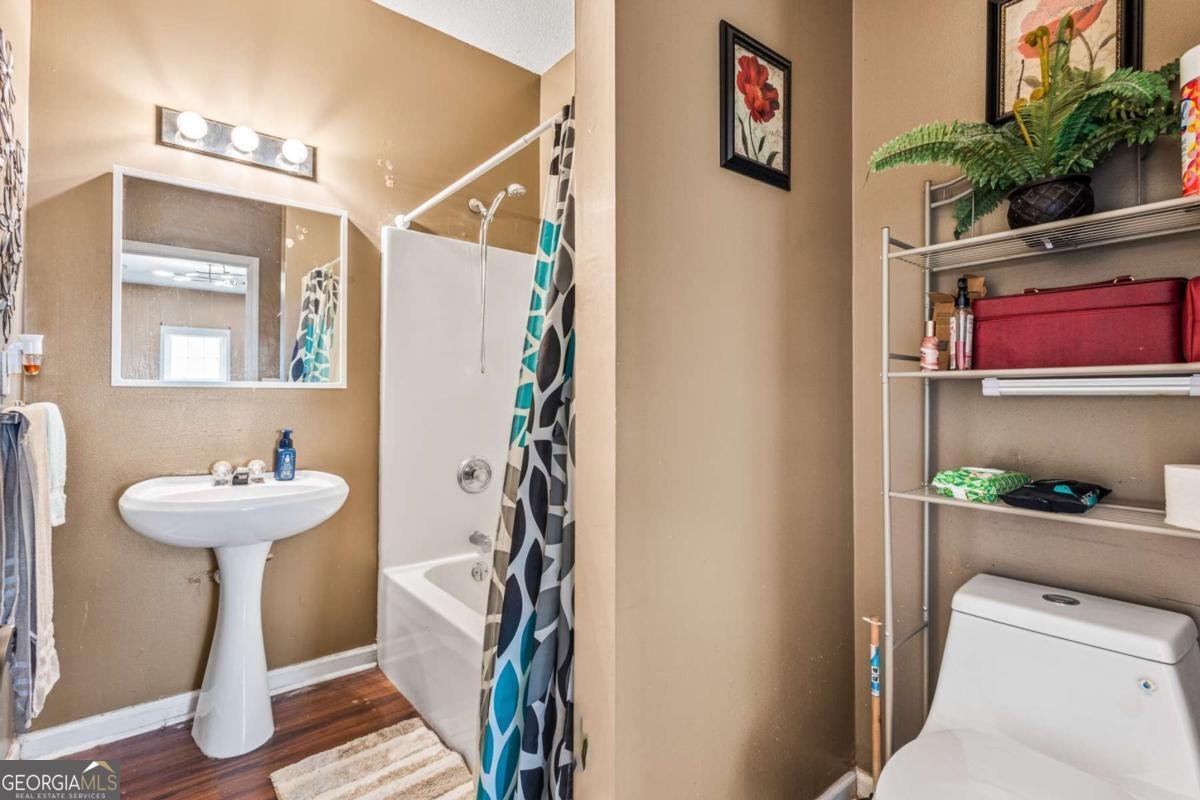 1543 Blossom Drive Atlanta - 30
