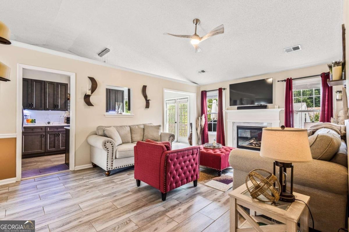 1543 Blossom Drive Atlanta - 4