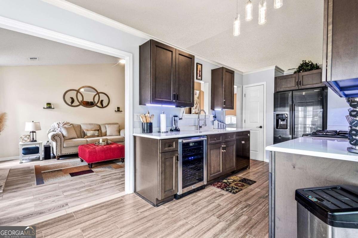 1543 Blossom Drive Atlanta - 9