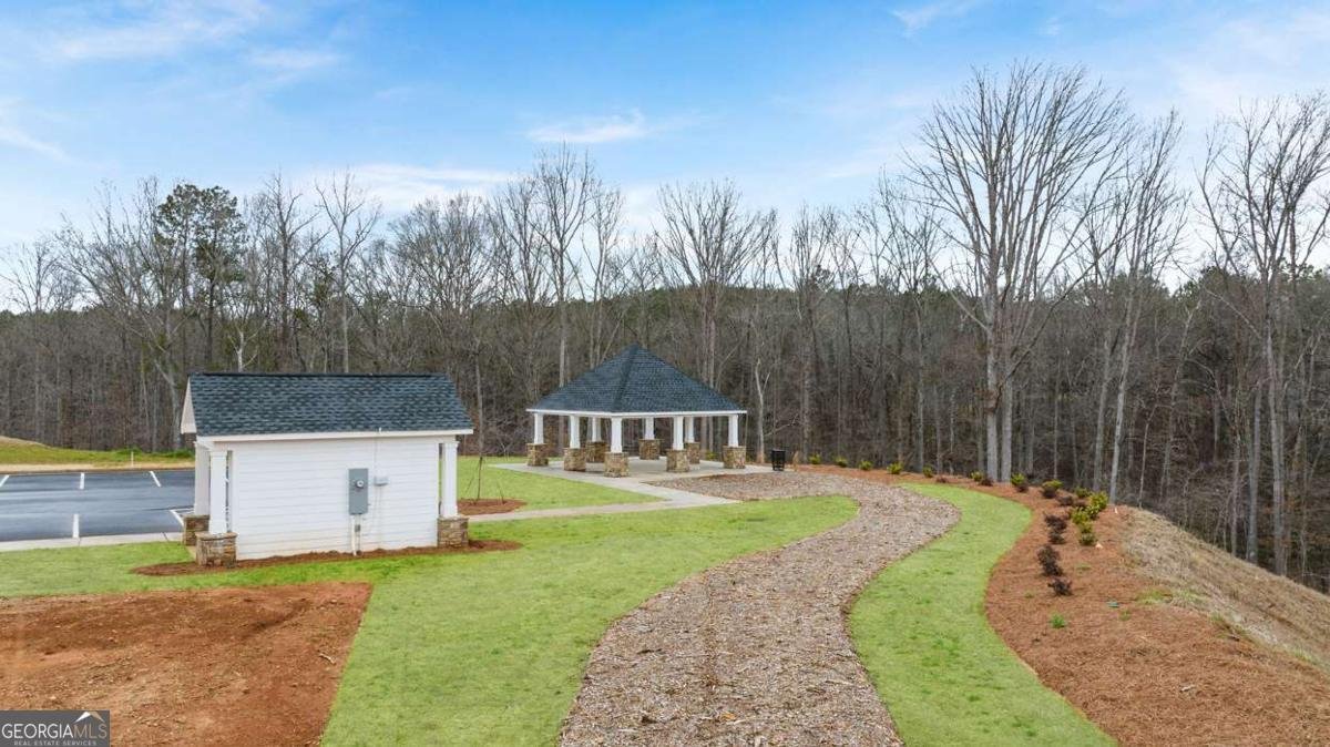340 Sound Circle Stockbridge - 6