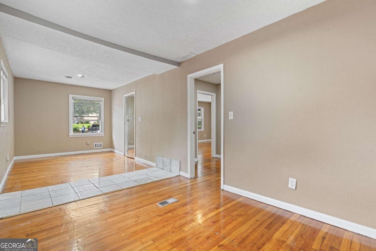 2266 Kennedy Court Atlanta - 9