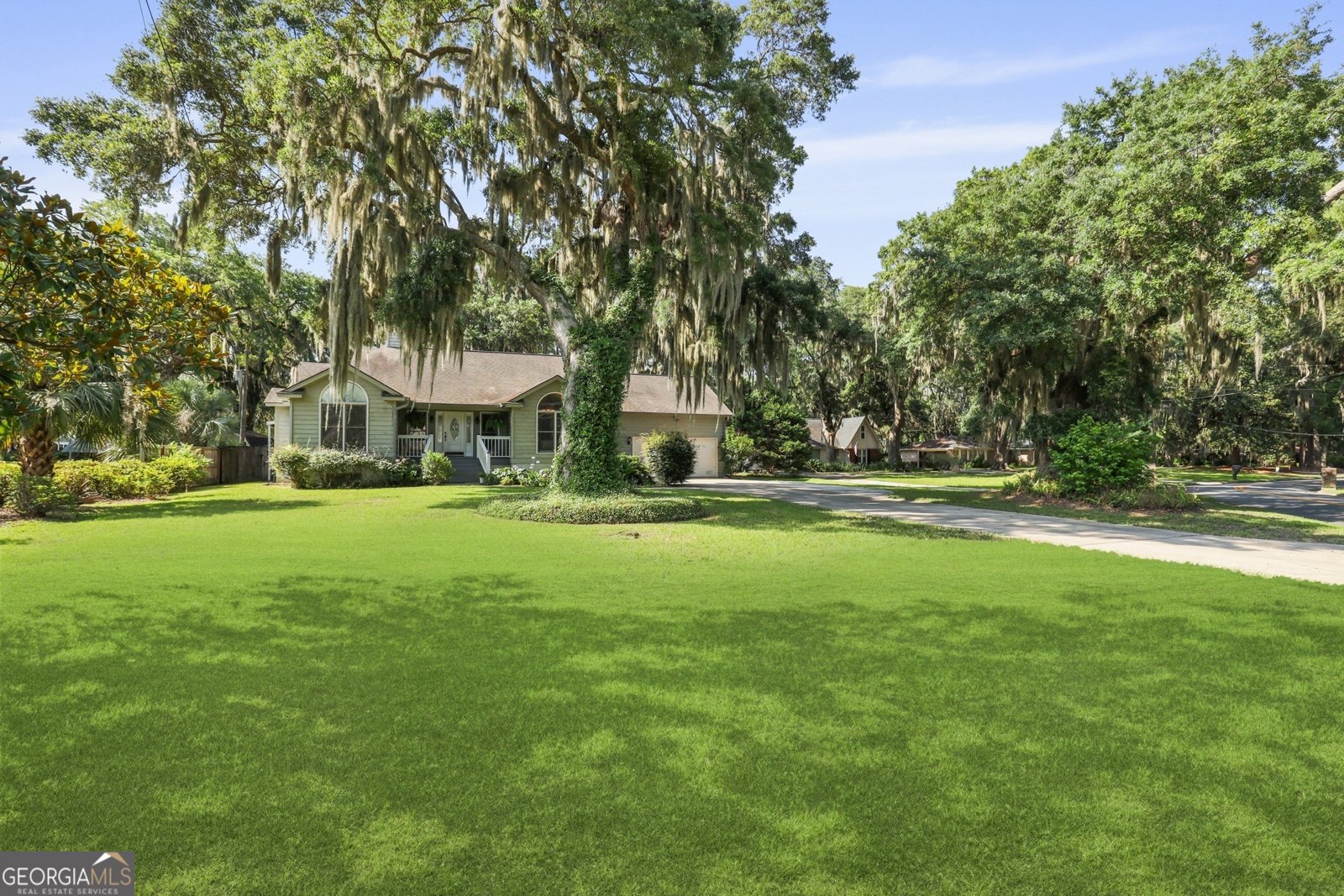 550 Strathy Hall Drive Richmond Hill - 4