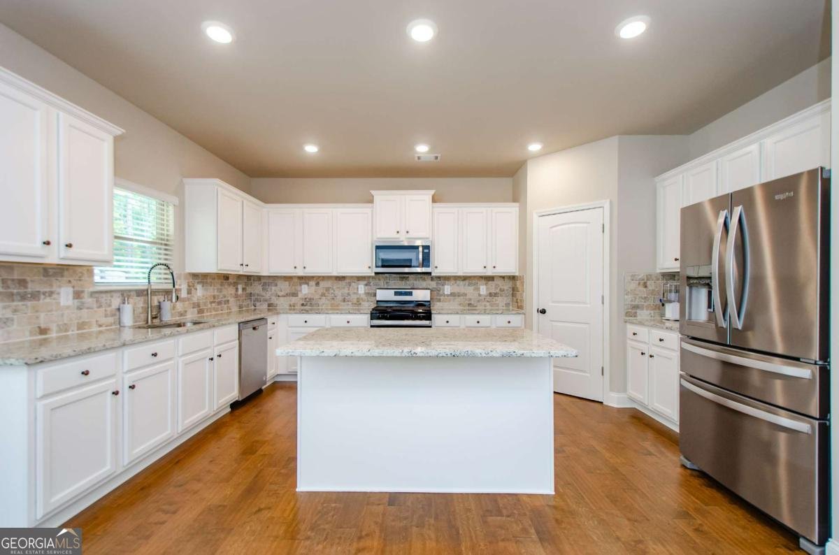 3405 Linstead Court Loganville - 3