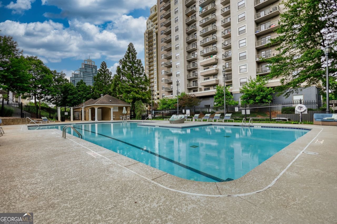 795 HAMMOND Drive Sandy Springs - 4
