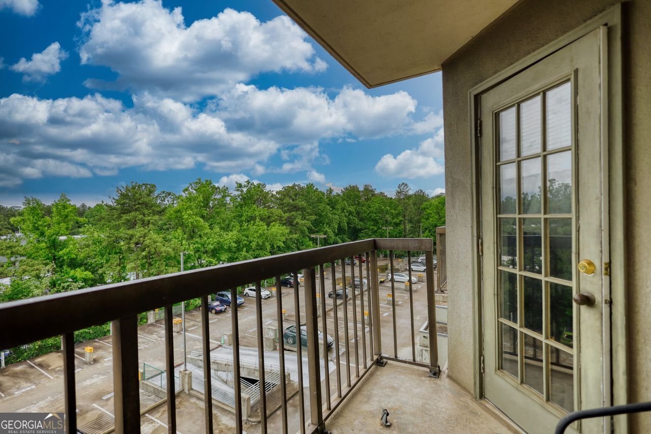 795 HAMMOND Drive Sandy Springs - 46