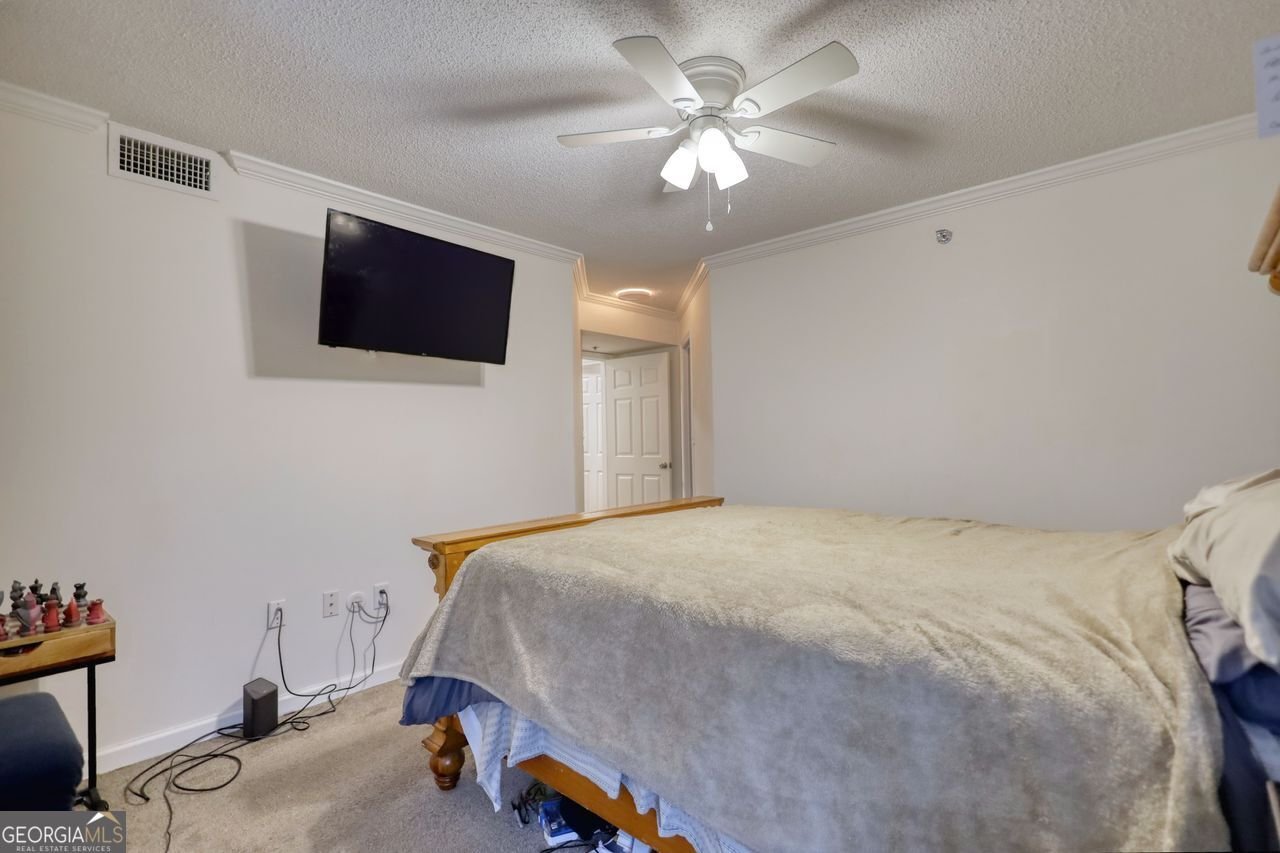 795 HAMMOND Drive Sandy Springs - 50