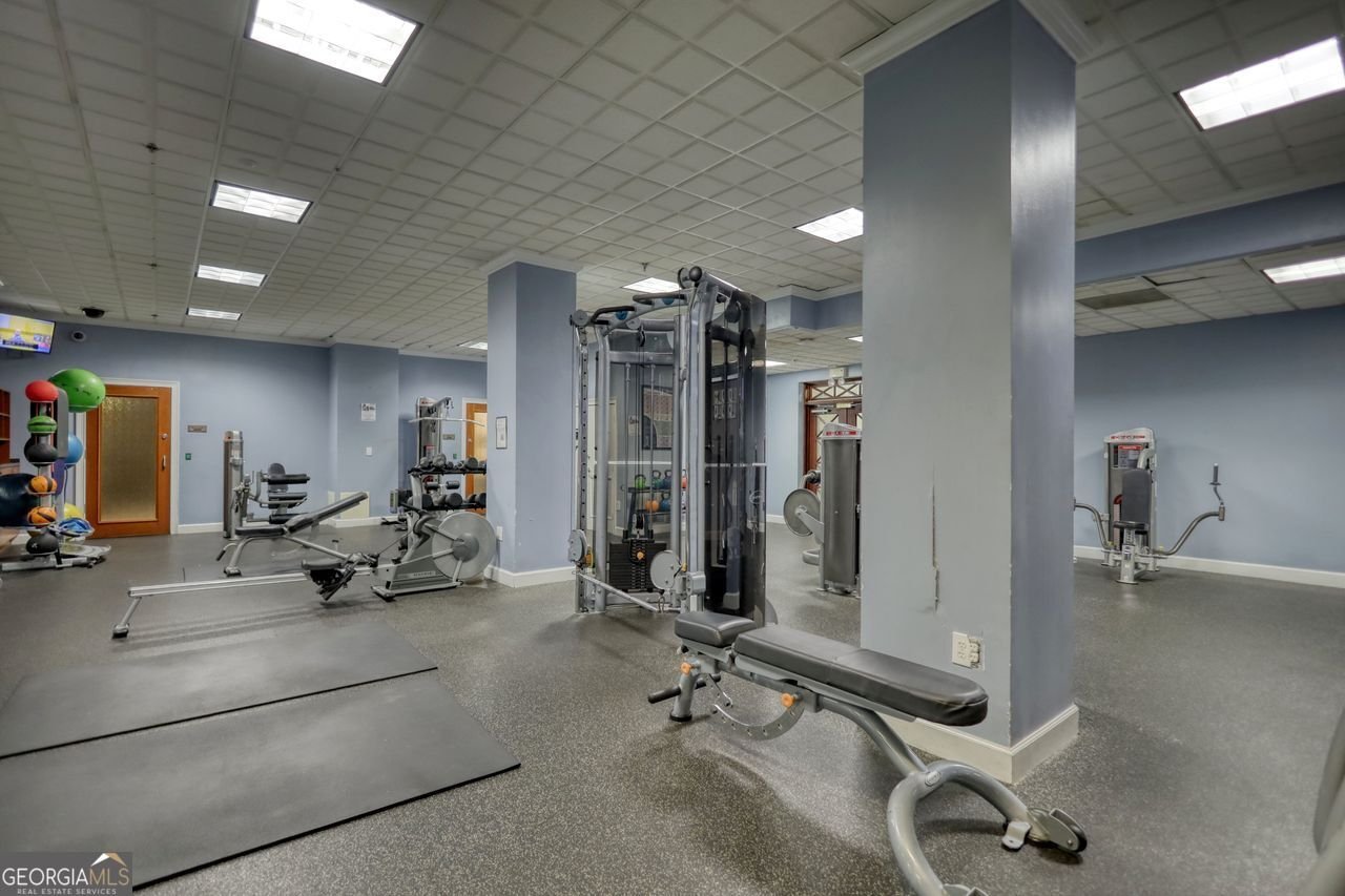 795 HAMMOND Drive Sandy Springs - 58