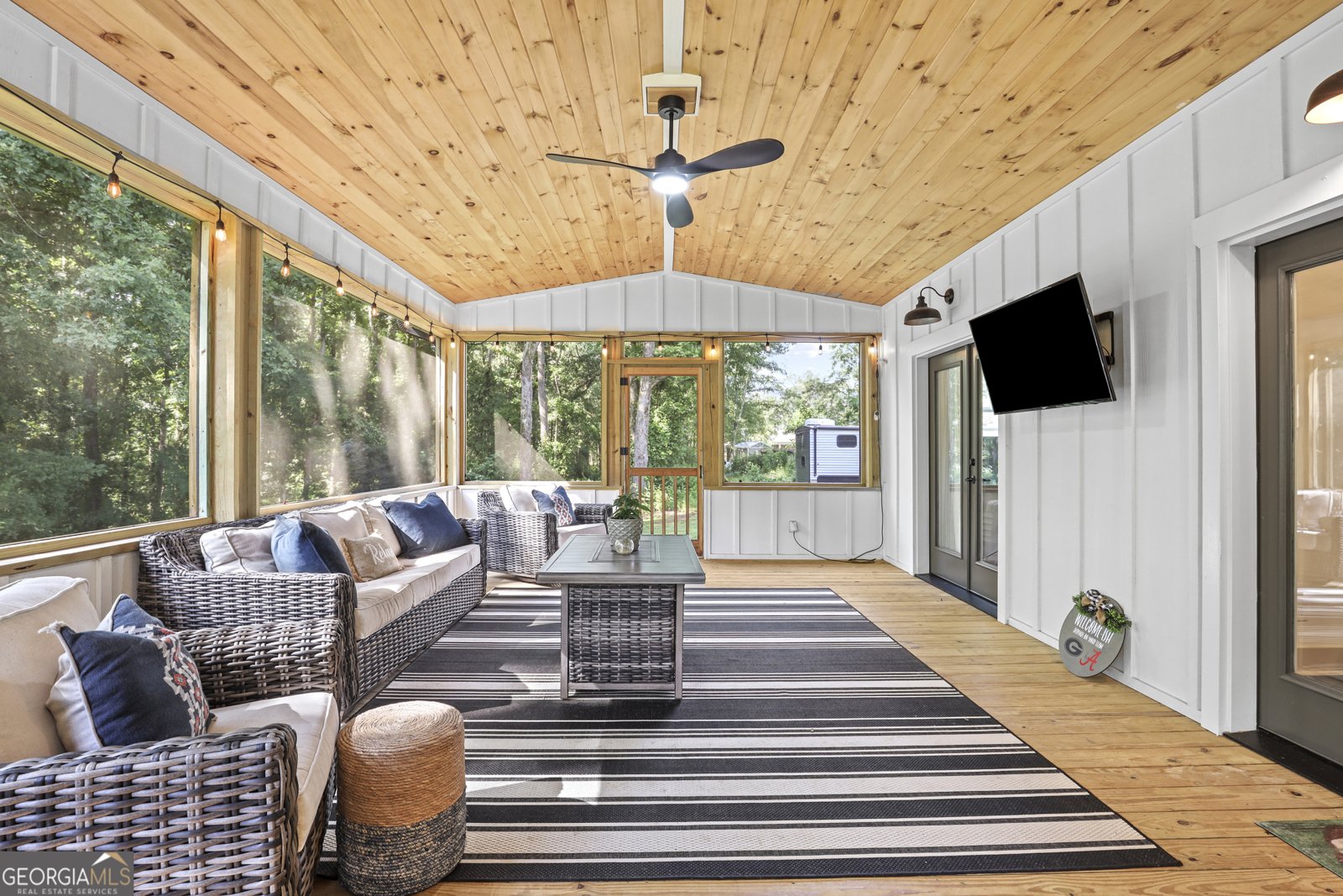 1571 Sunshine Road Toccoa - 23