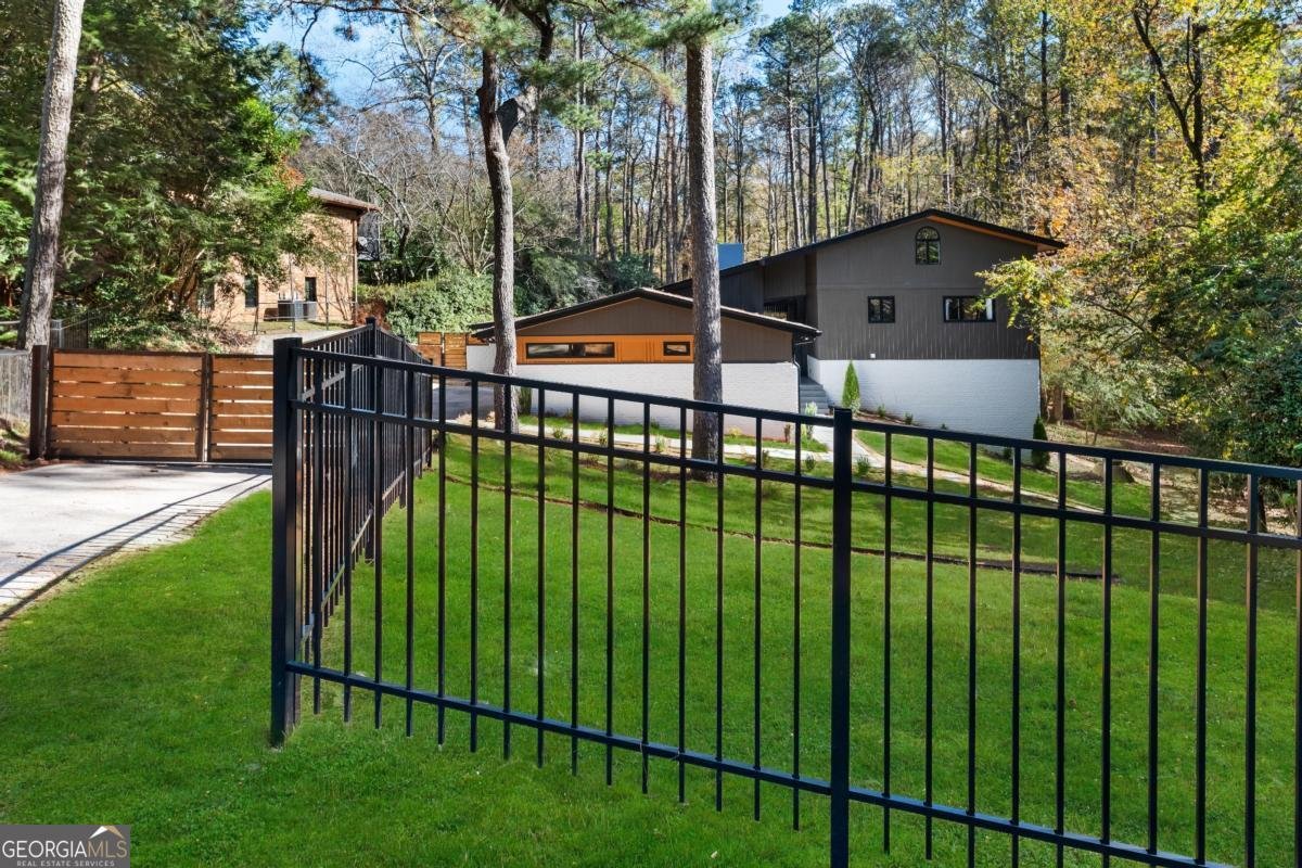 2751 Margaret Mitchell Drive Atlanta - 3