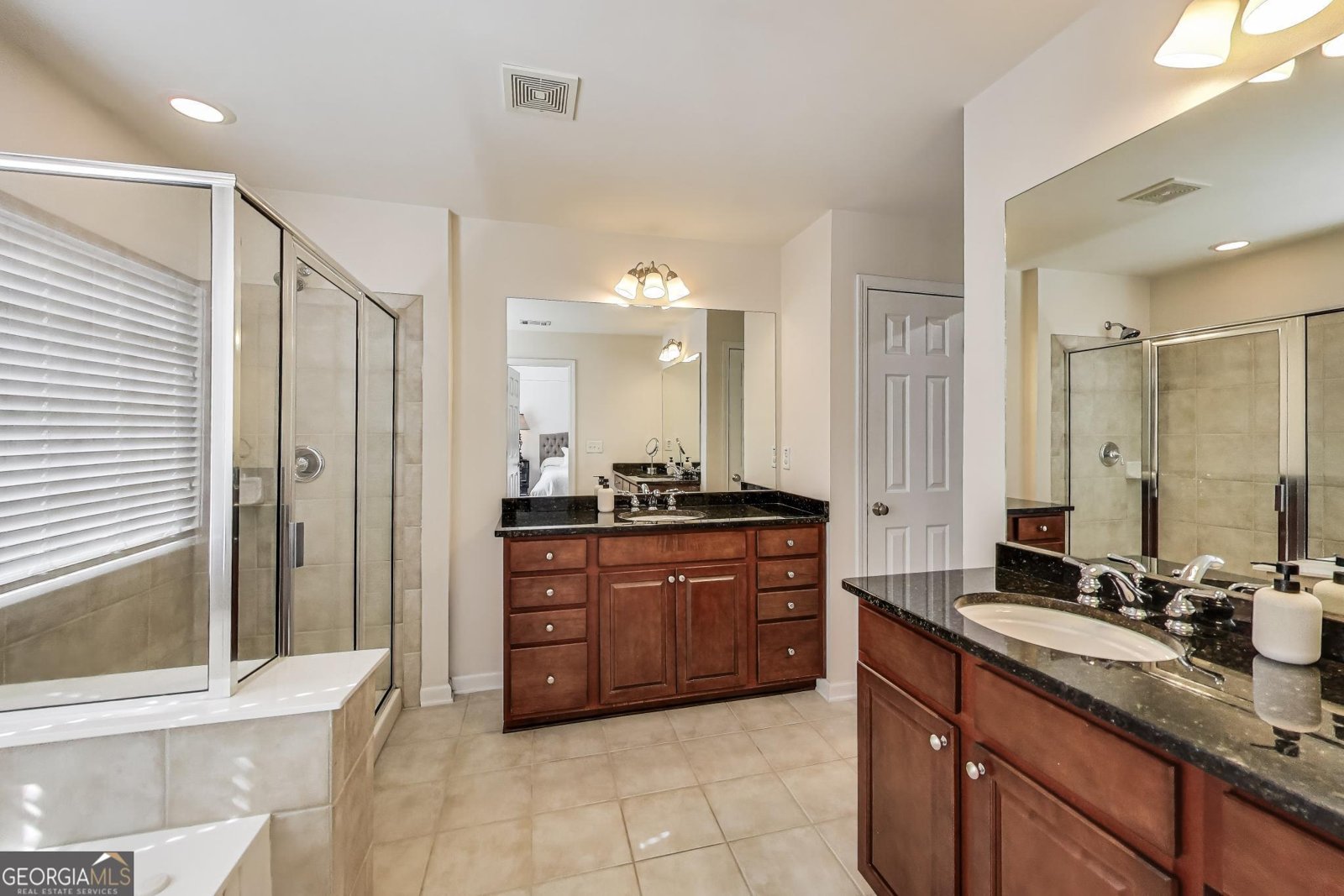 3351 Cumberland Club Drive Atlanta - 17