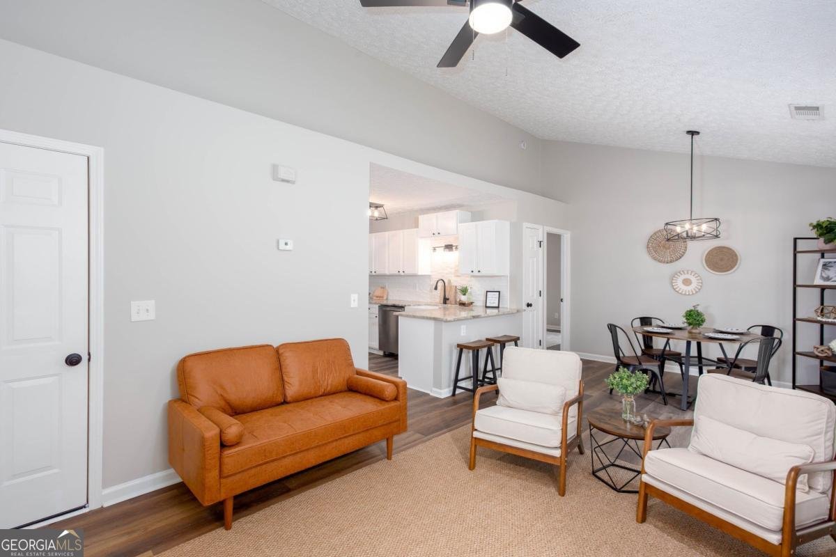 214 Chelsea Court Woodstock - 5