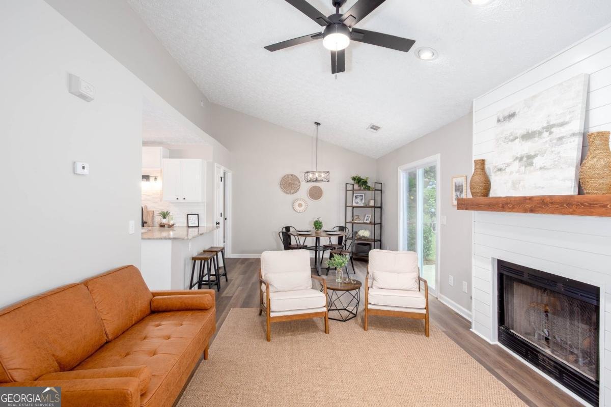 214 Chelsea Court Woodstock - 6