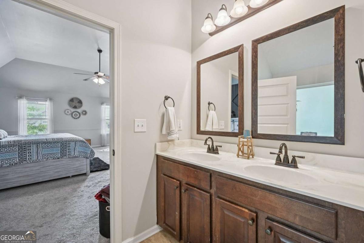 7530 SPRINGBOX Drive Fairburn - 33