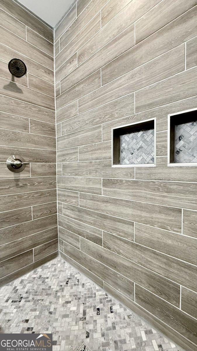 270 Meadow Crest Drive Cleveland - 24