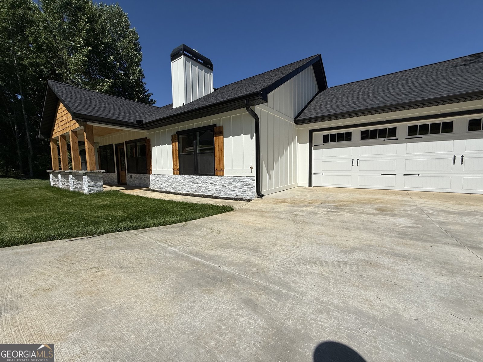 270 Meadow Crest Drive Cleveland - 33