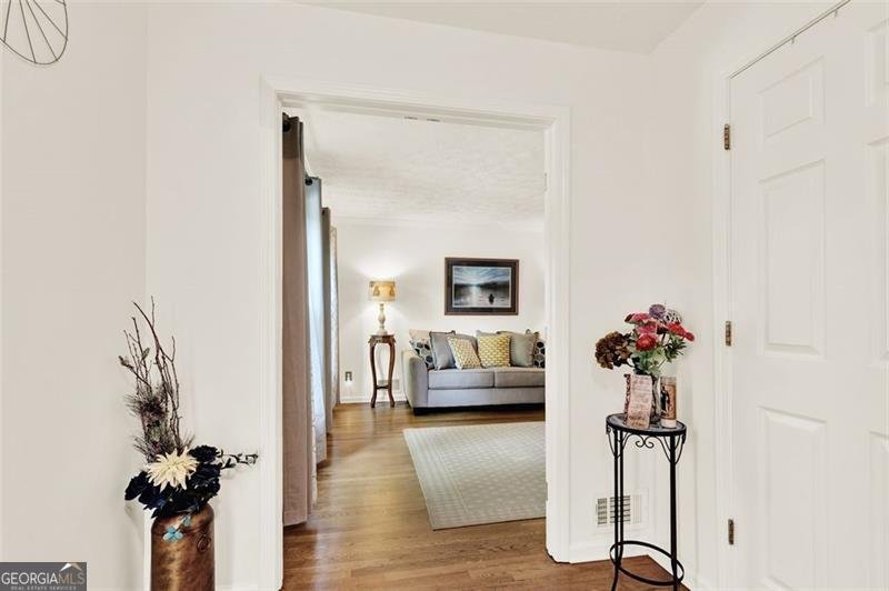 230 Channings Lake Drive Lawrenceville - 9