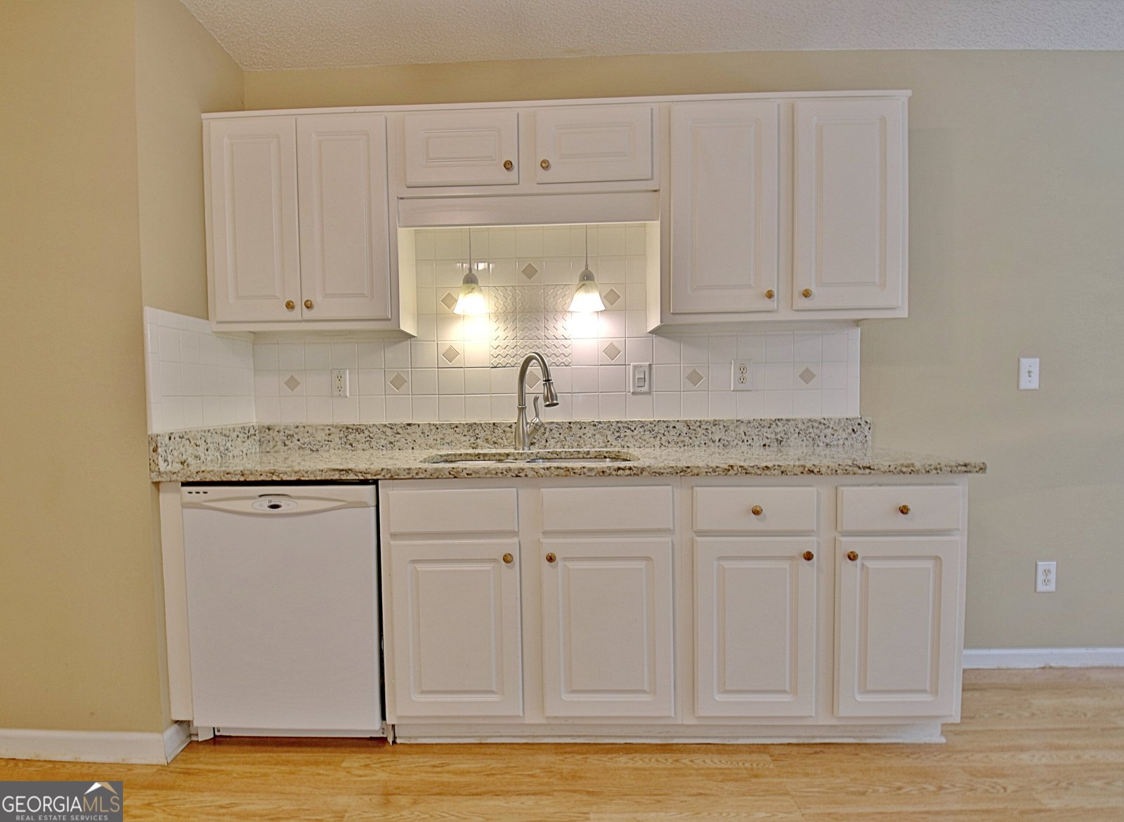 4135 Coursey Lake Road Douglasville - 23