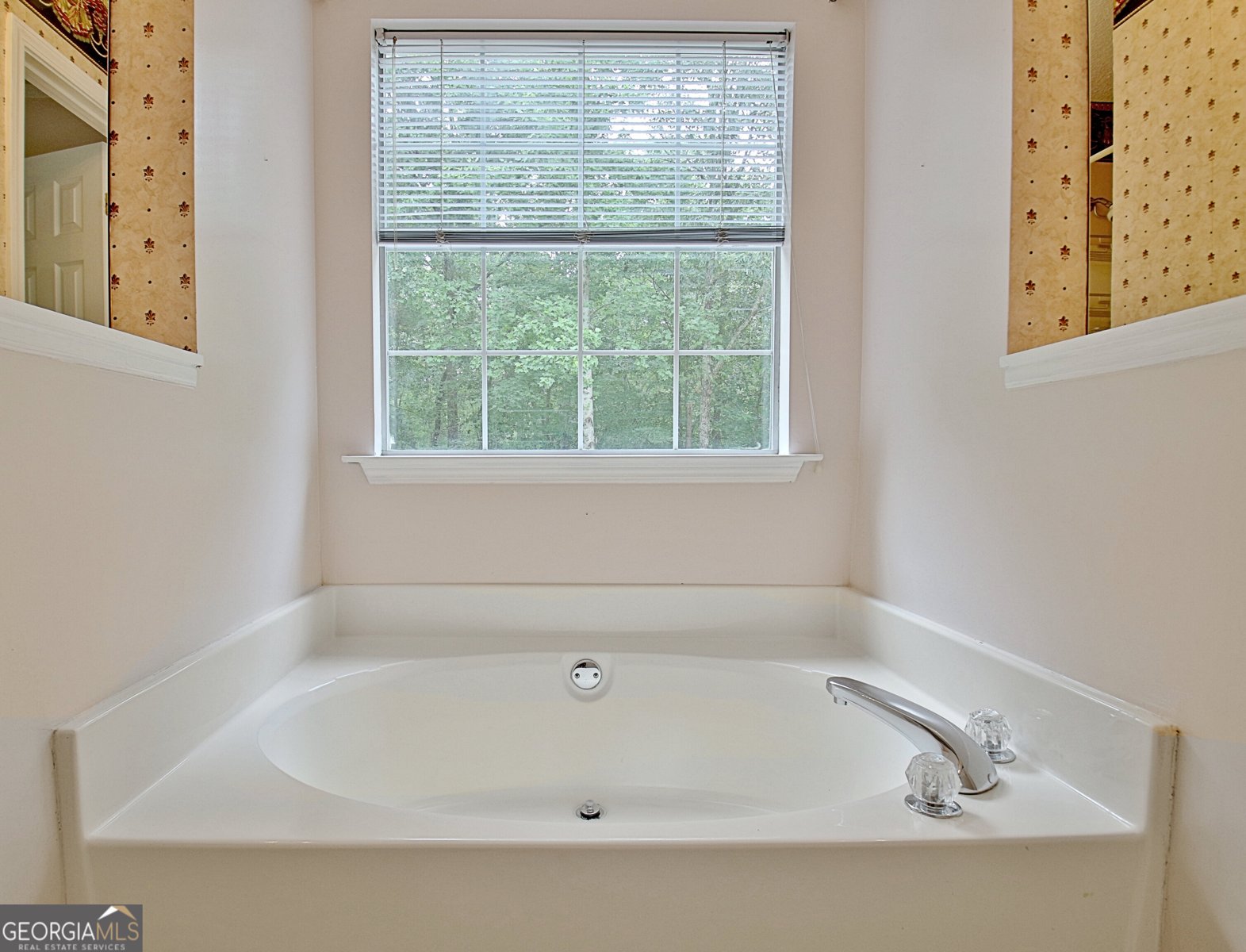 4135 Coursey Lake Road Douglasville - 39