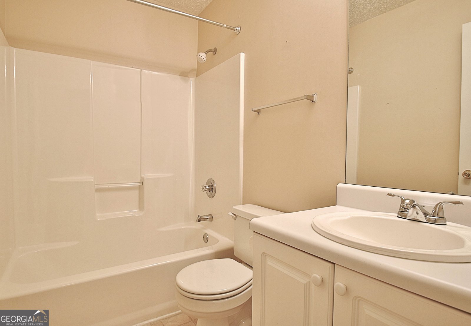4135 Coursey Lake Road Douglasville - 45