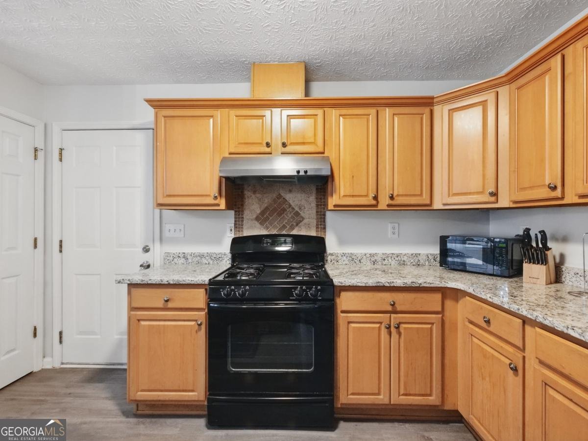 2304 Stancrest Lane Lawrenceville - 17