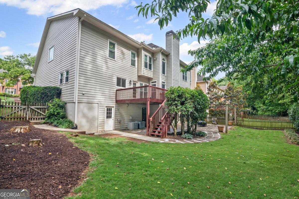 640 Windwalk Drive Roswell - 23