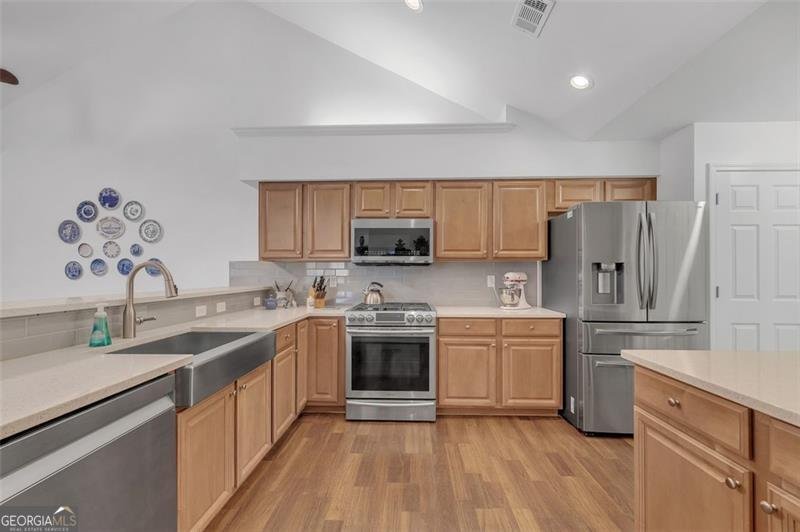 1402 SILVER SUMMIT Drive Conyers - 18