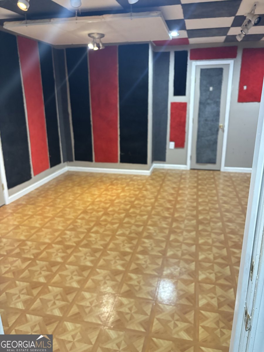 150 Shenandoah Drive Winder - 15
