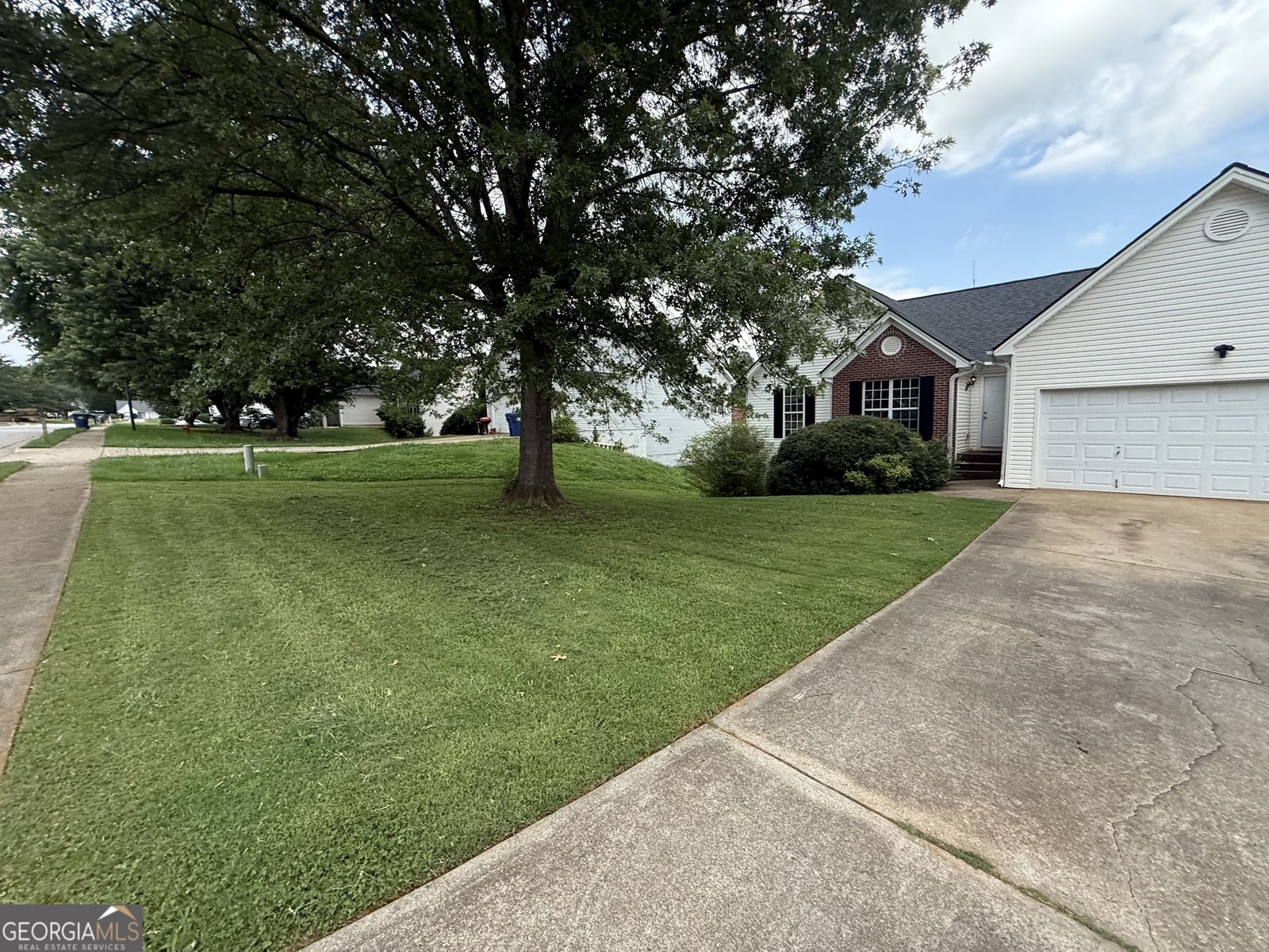 150 Shenandoah Drive Winder - 2