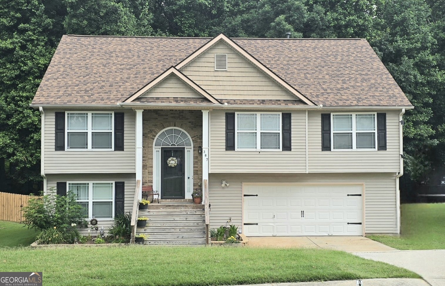 387 Searchlight Drive Winder - 1