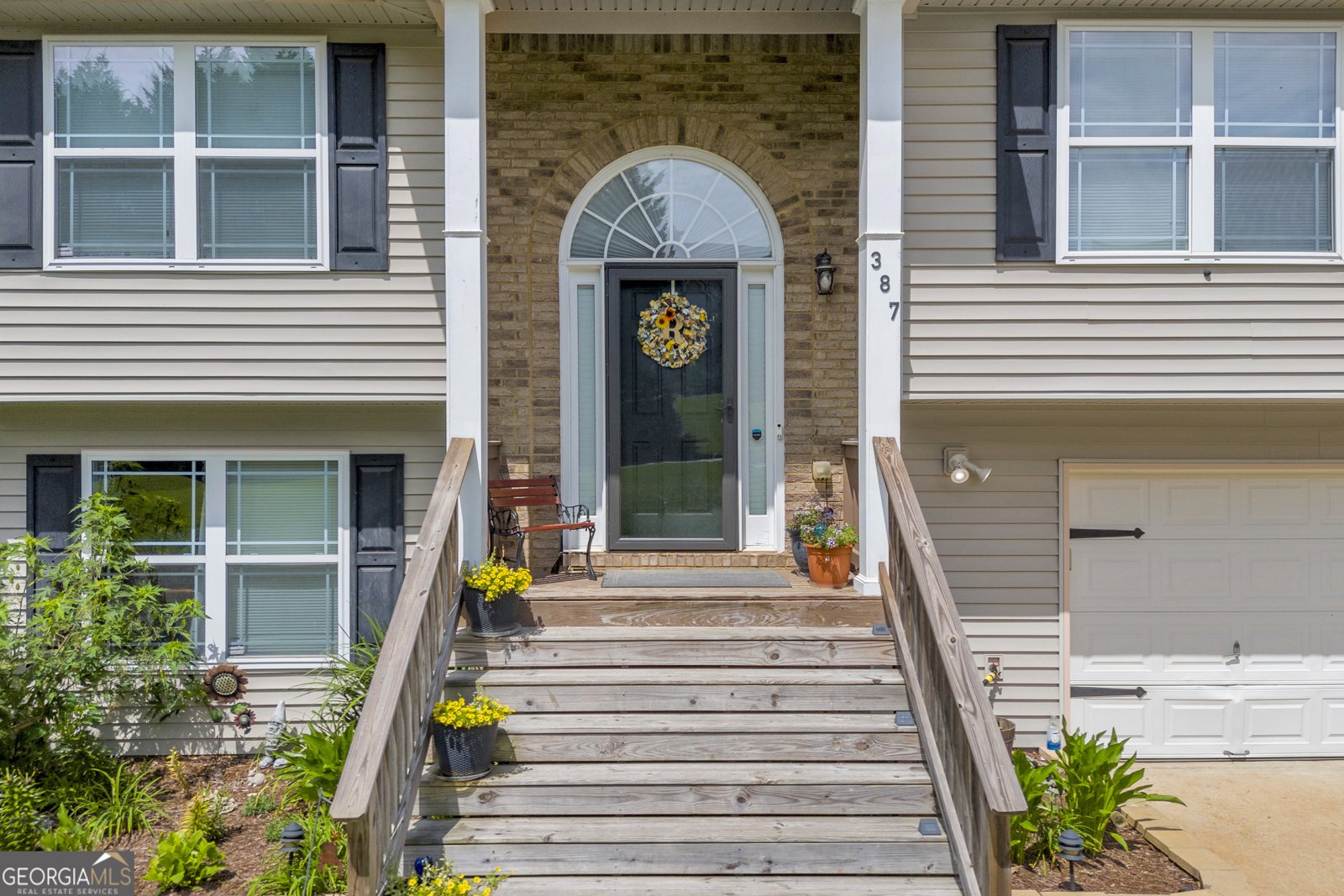 387 Searchlight Drive Winder - 16