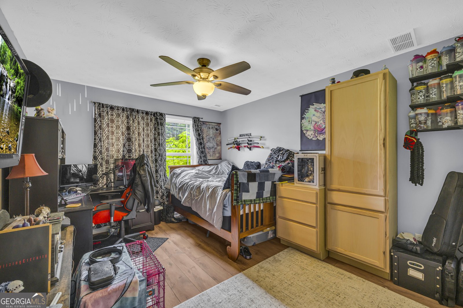 387 Searchlight Drive Winder - 46