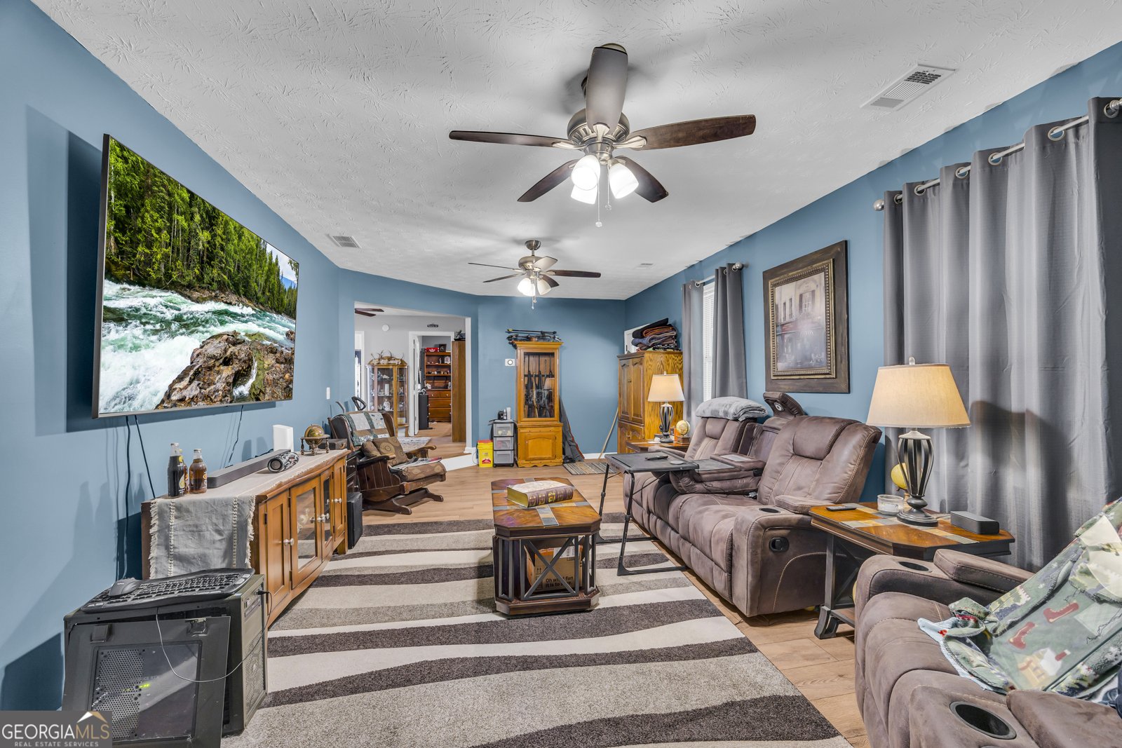 387 Searchlight Drive Winder - 55