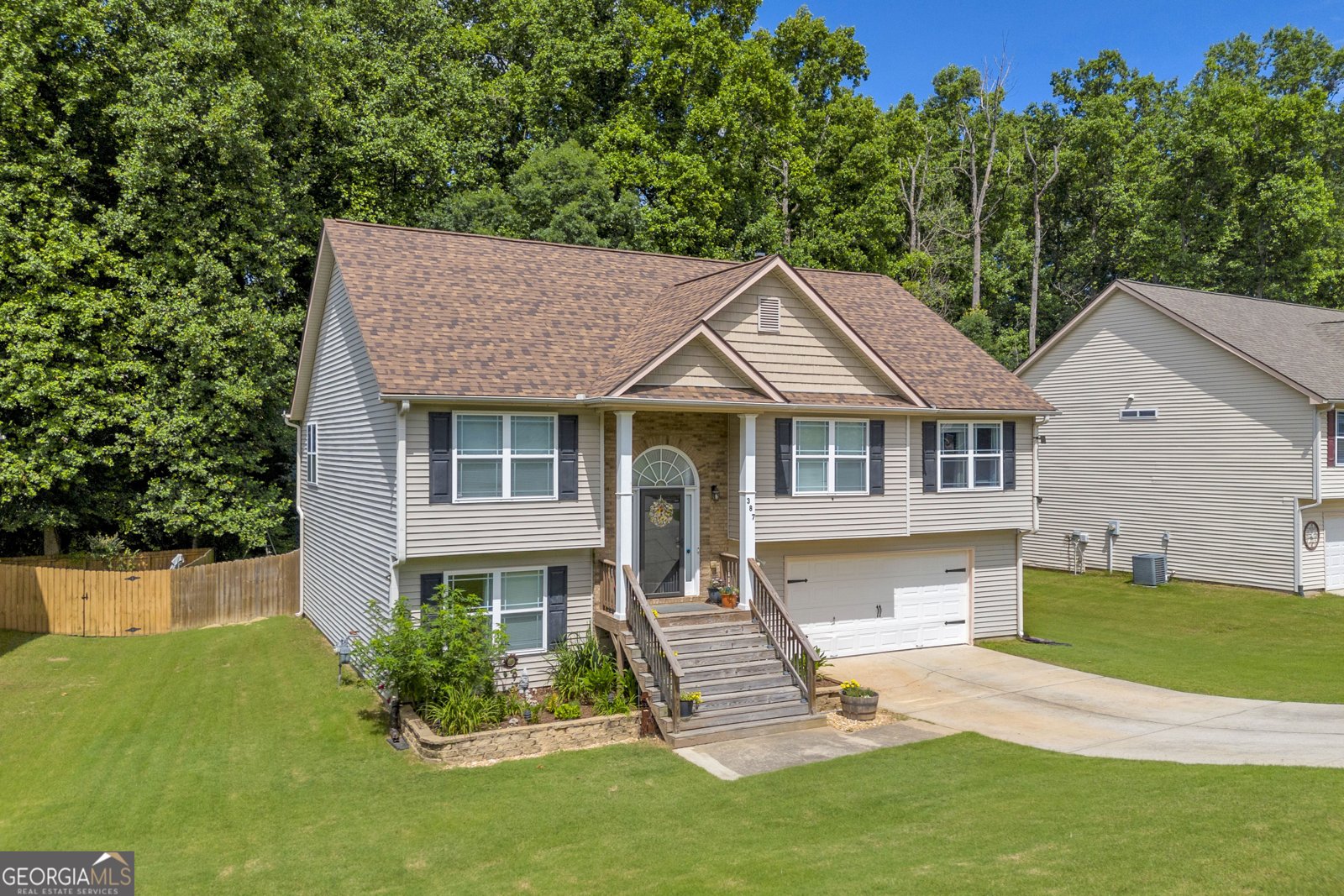 387 Searchlight Drive Winder - 6