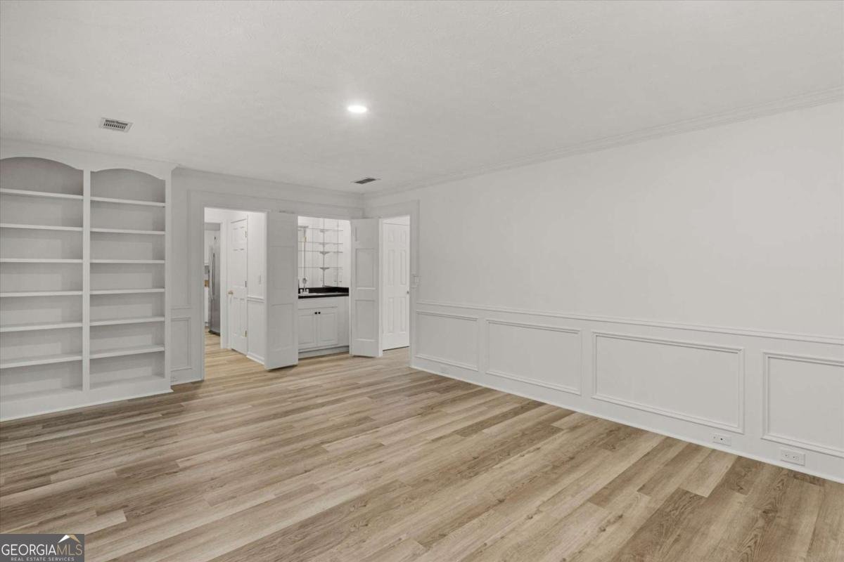 4220 Singing Post Lane Roswell - 12