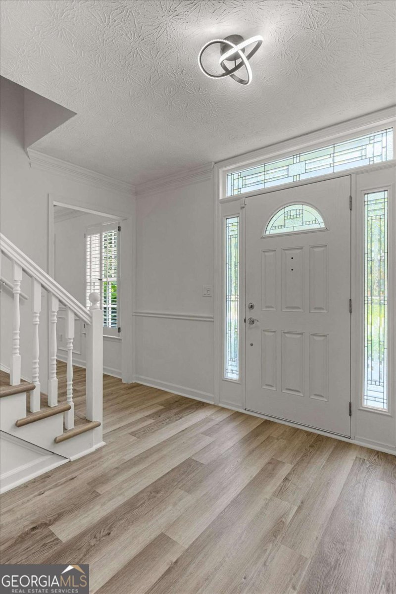 4220 Singing Post Lane Roswell - 16