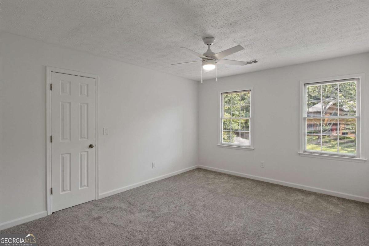 4220 Singing Post Lane Roswell - 31