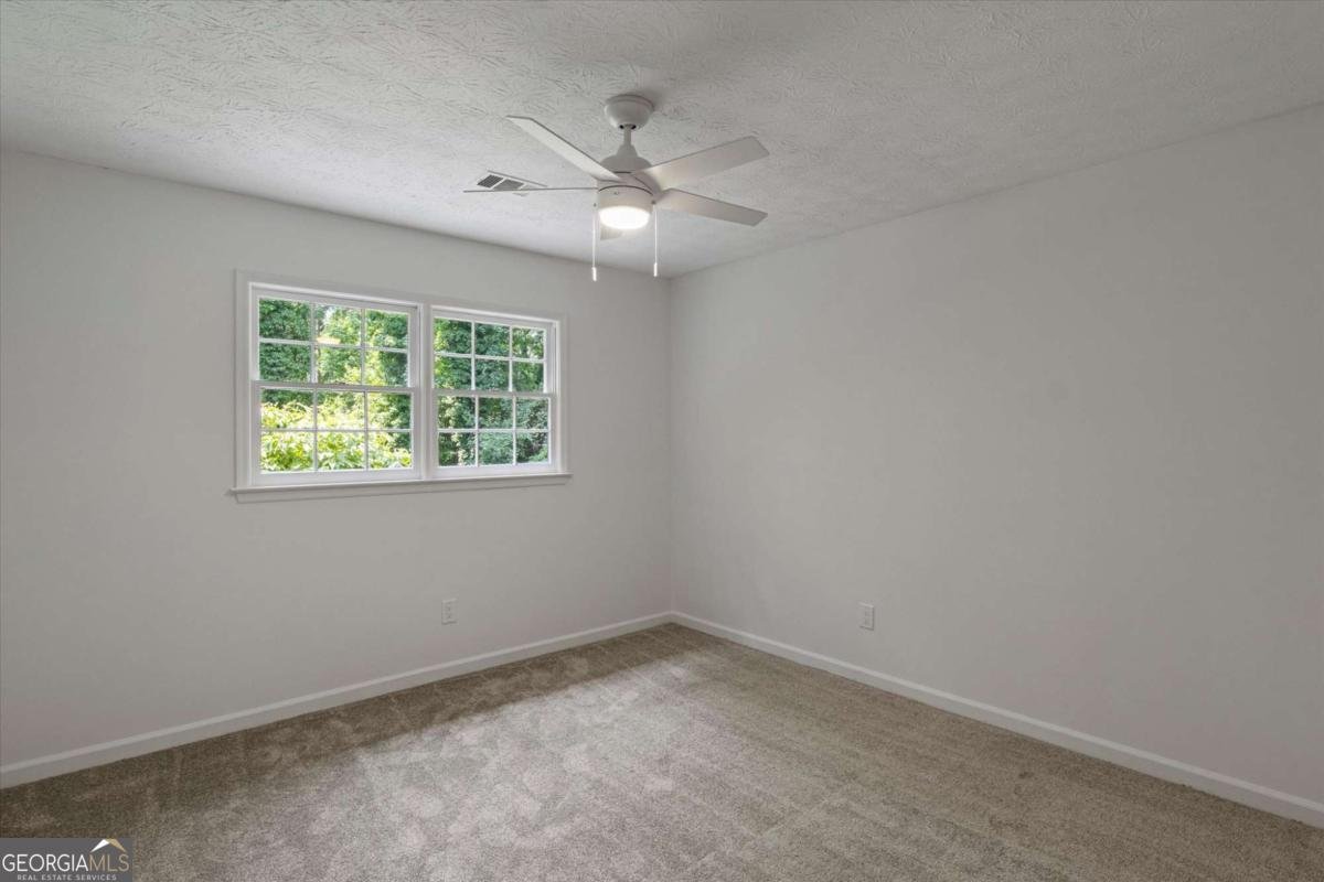 4220 Singing Post Lane Roswell - 32