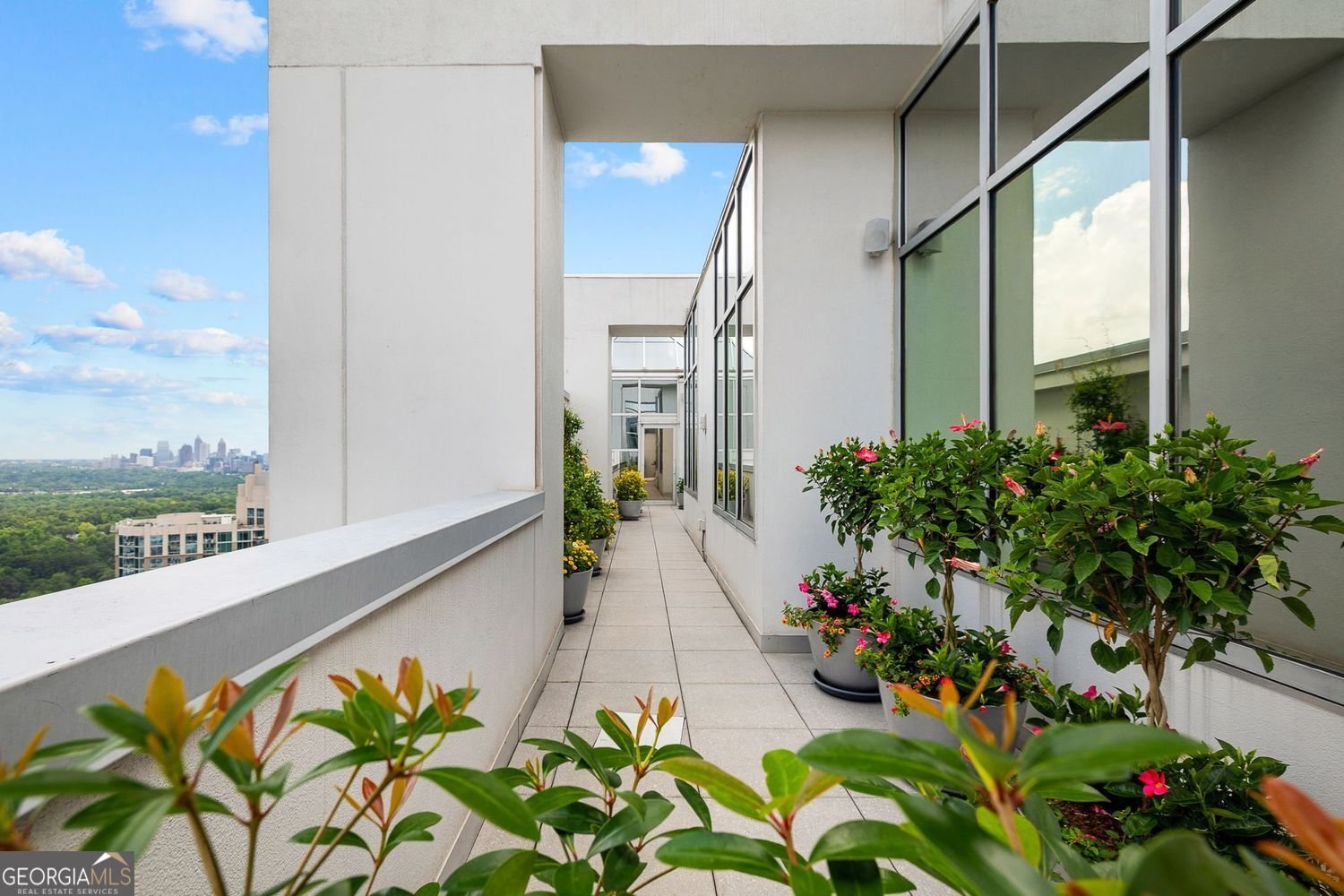 2828 Peachtree Road Atlanta - 25
